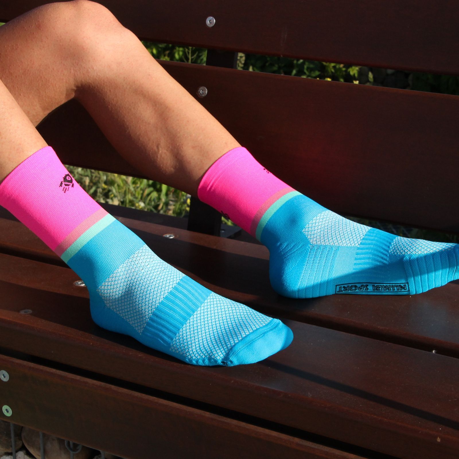 Full_Speed_Fucsia_Flúor Calcetines de running antiampollas
