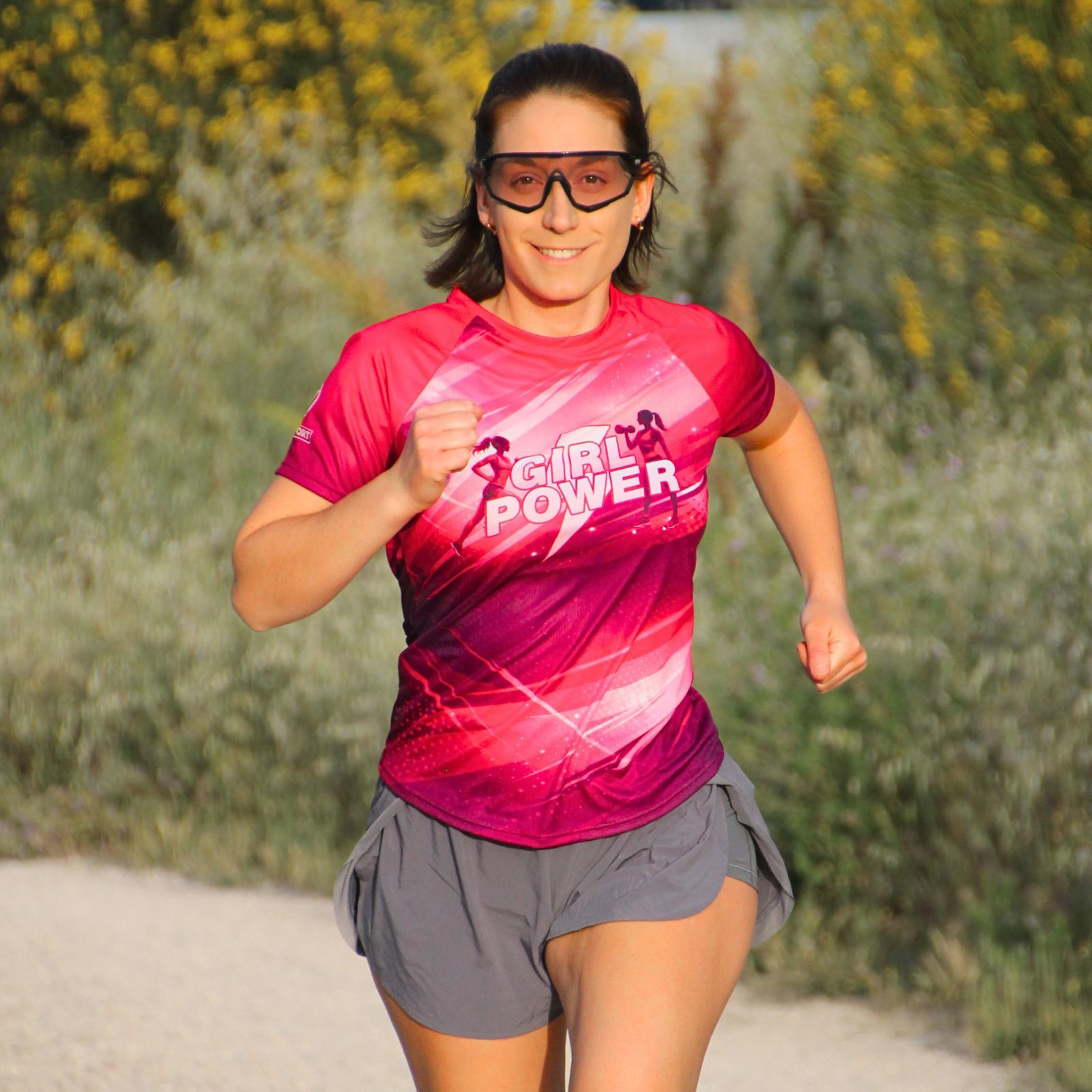 camiseta_running_GIRLPOWER camiseta running para mujer